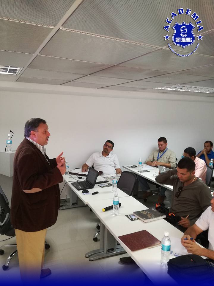 SISTEALARMAS's tweet photo. 1er Modulo. Diplomado de Seguridad Integral, realizado en Puerto La Cruz, Sede @SISTEALARMAS. Dictado por la Casa de estudios @ciap_ucab https://t.co/twdsltbwfz