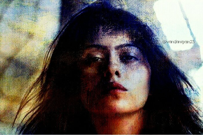 vandanajain23's tweet photo. Her messy hair a visible attribute f hr stubborn spirit.As she shakes it free, she smiles knwin wild z hr favourite color! @aparnadixit2061 https://t.co/jLNoQqrgI3