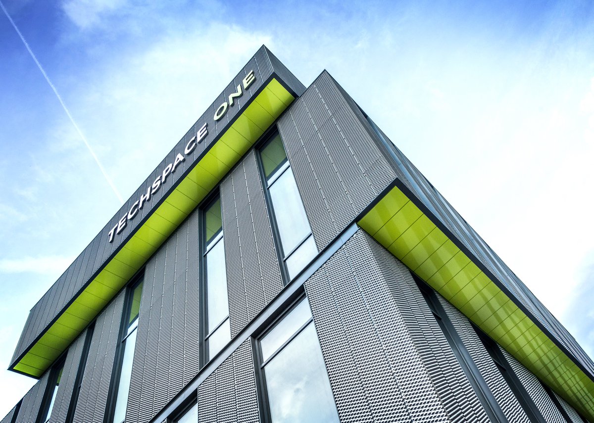 CoStarUKData's tweet photo. Lovely artistic shot by @fstewartcostar of an industrial unit in #Daresbury last month #CoStar #CRE https://t.co/cbpdZSqxpn