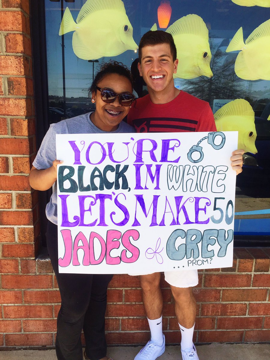 ravensprom2017's tweet photo. 🖤🖤🖤 #fiftyjadesofgrey https://t.co/NDCiH3bqbb