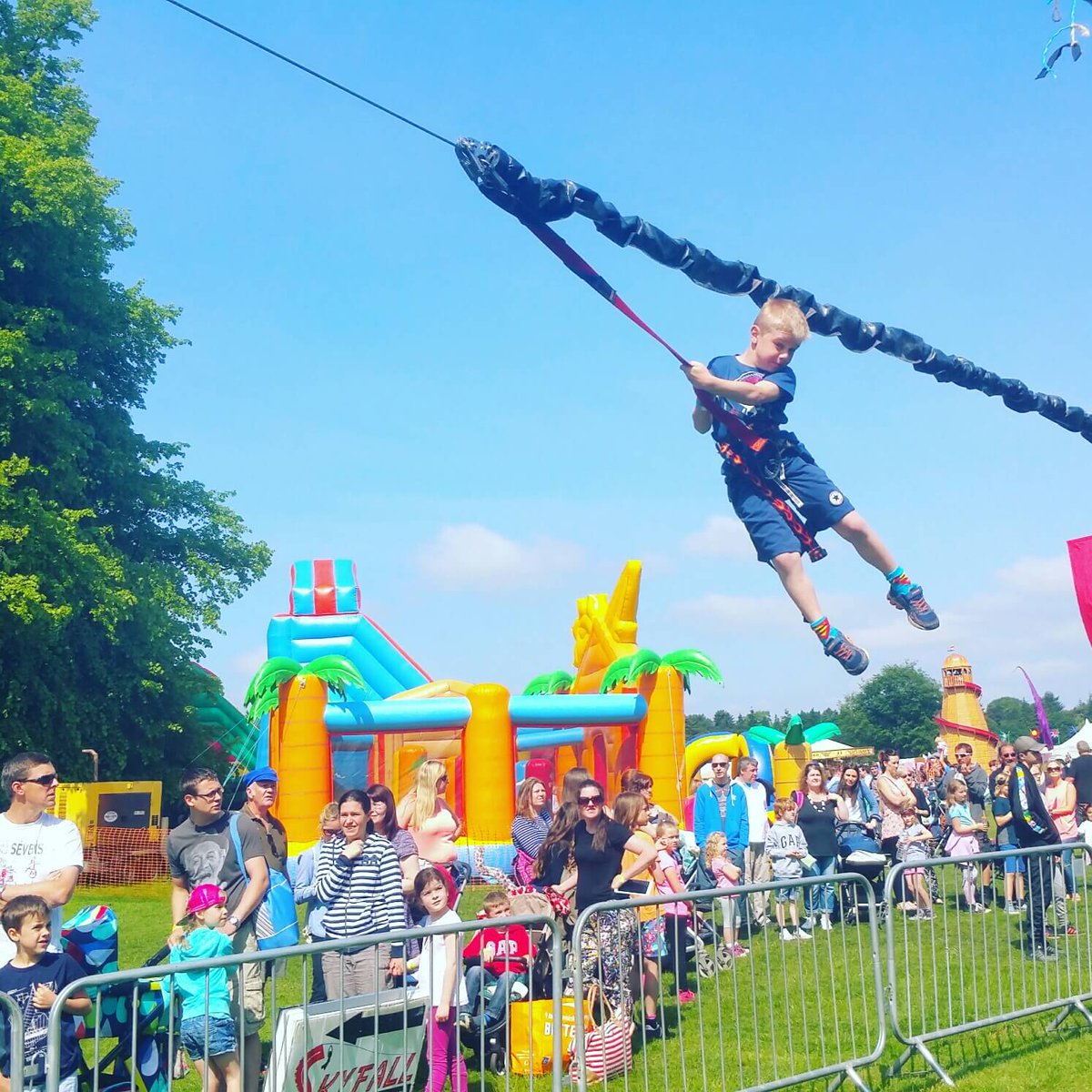 thefamilylens's tweet photo. #Win a family day pass to @geronimofest_uk with @MummyFever follow both, RT #Geronimo2017 ends 30/4 https://t.co/aDRjowYRGU #prize https://t.co/Qgksh6GGgJ