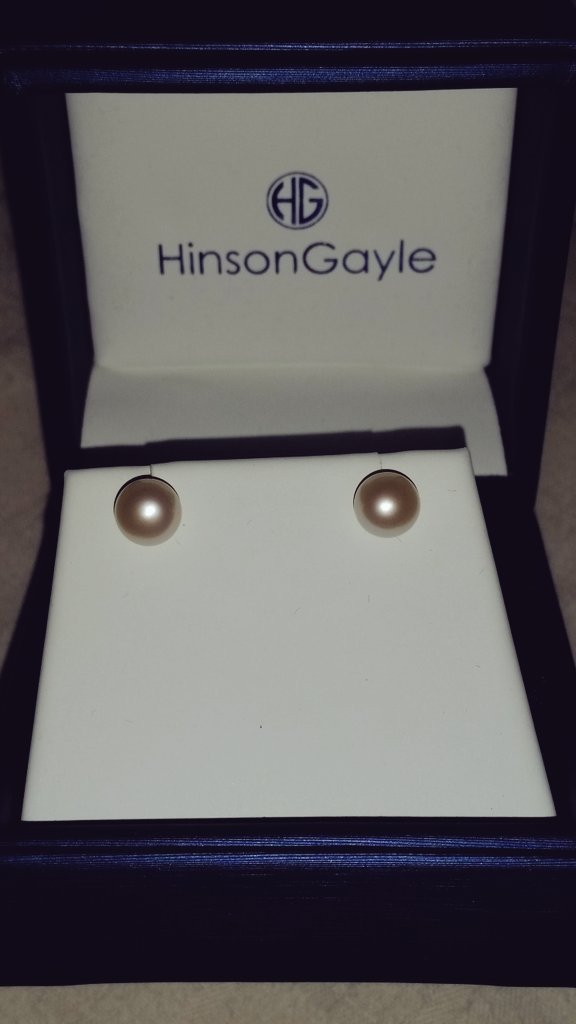 momochompers's tweet photo. @EmiForLove thank you so much for the pearls Emi! So appreciative #globalgoodemilife #GlobalGoodEmiBlue https://t.co/Gu6agqvpHA