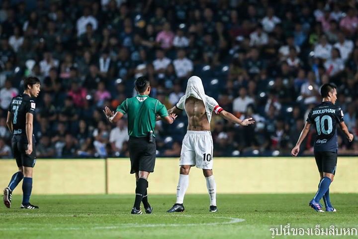 eyezii's tweet image. เพ่มุ้ยยยยยย เครียดใช่มั๊ยคะ