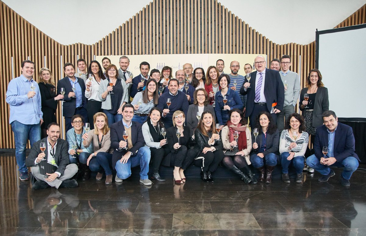 Exitosa convocatoria de la DO Cava en su primer Cava&amp;Talks ¡Unión y trabajo en equipo!  #cava #cavatalks #cavamoments #cavalovers
