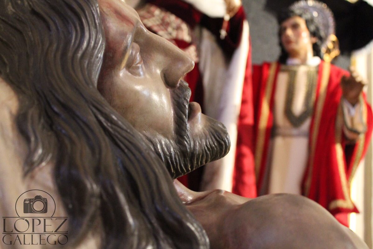 GPJovenSoledad's tweet photo. Fotografías de nuestro amigo Abraham López de nuestros sagrados titulares @YacenteYSoledad @jesuspcano @ManuelCampeador @pasionenjaen https://t.co/XsVtHogtHa