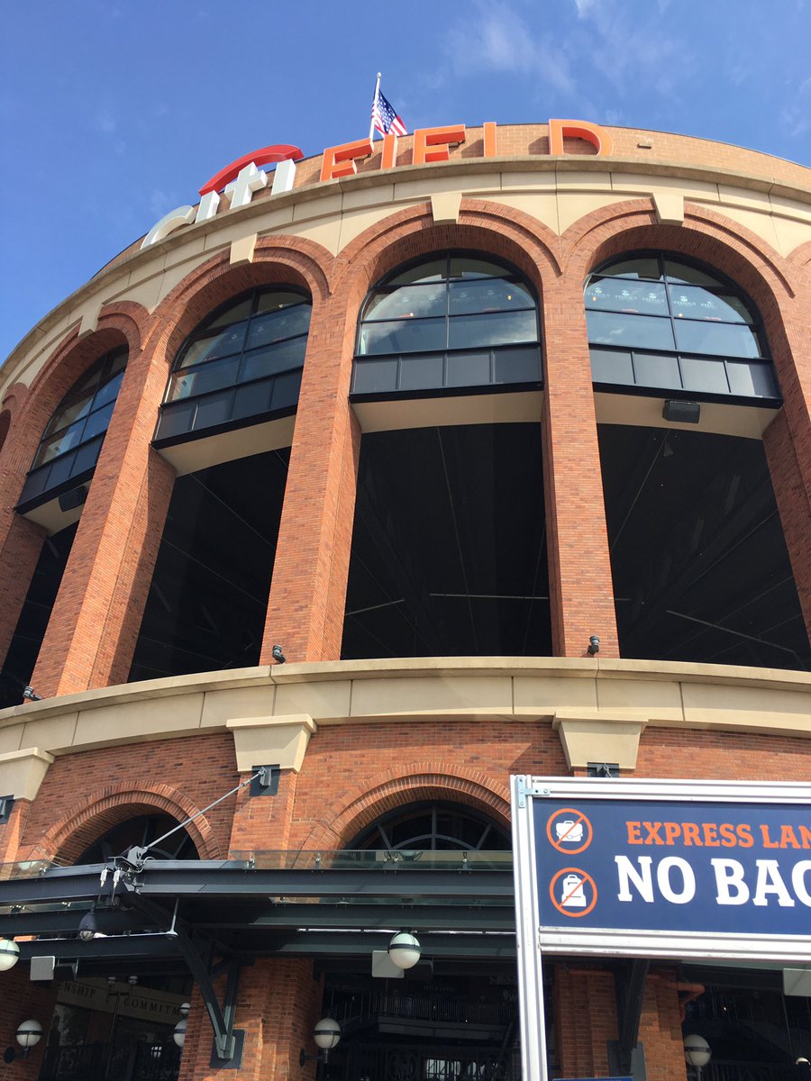 TheMetwork's tweet image. .@Mets #OpeningDay #LGM It's a national holiday Met Fans. This season is going to be magic... #MetsMagic #Whooo