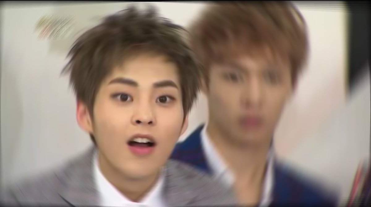 DatAileeanGurl's tweet photo. #XiuLee Gosh I love Xiumin's reactions to AILEE π now have fun voting in my poll. #XiuLee or #BaekLee π https://t.co/wYex7eMmu9