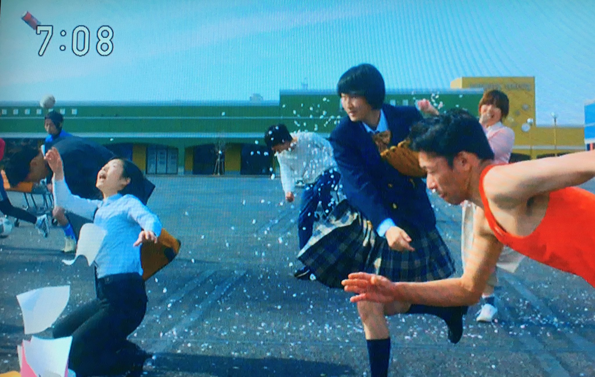 中村誠一 シャキーン 速度のうた サッカー少年が僕です 愛ちゃんは歌歌ってるんかな 3710の3 7がうつってるので是非みてみてください T Co 1yu9anta5g Twitter