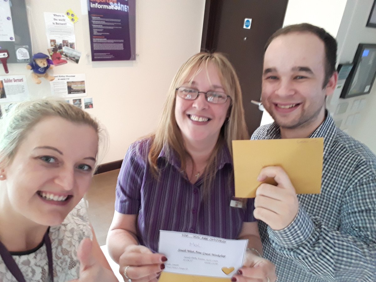 exeterm5j29's tweet photo. Excited Team at M5 @SouthWestAreaPI #guestworkshop #SWserviceninja #goldenticket https://t.co/yMkBtl0U7p