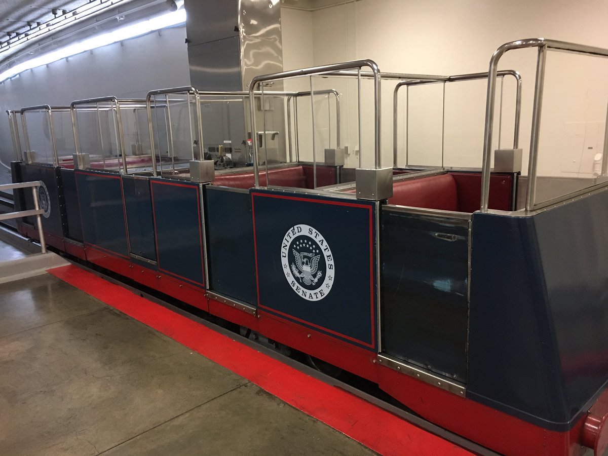 PHS2DC's tweet photo. Trolley Time to the Senate! https://t.co/0Pssz3pgUM