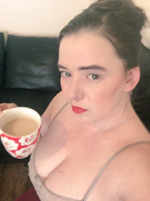 Come say hello. I'm on cam now at https://t.co/01CokLJXs3 #femdom #submit https://t.co/gd5zmyR3yH<a href="/tag/femdom"class="tags"><span>#femdom</span></a><a href="/tag/submit"class="tags"><span>#submit</span></a>