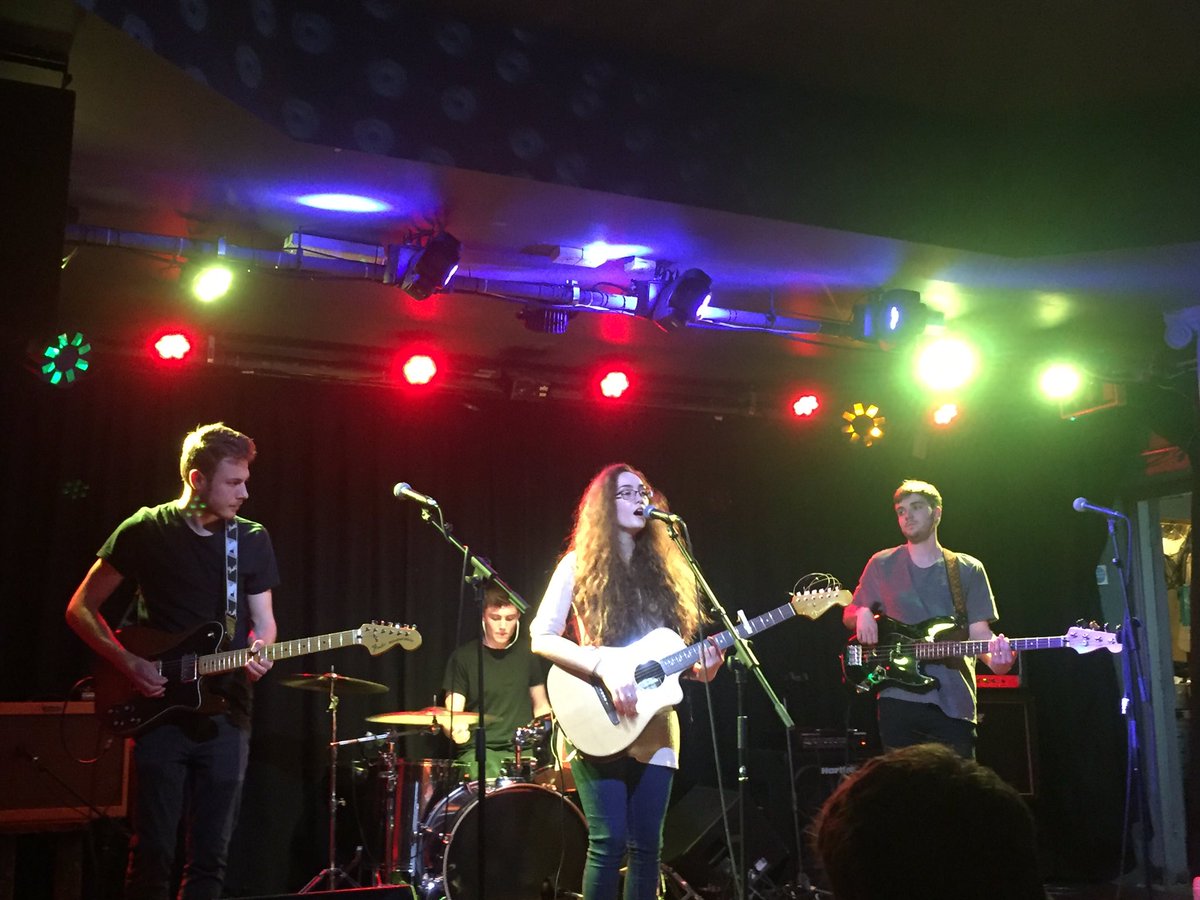 @CloudyGalvez playing at the water rats for @GeorgeGardiner_ 's performance project 👏🏻