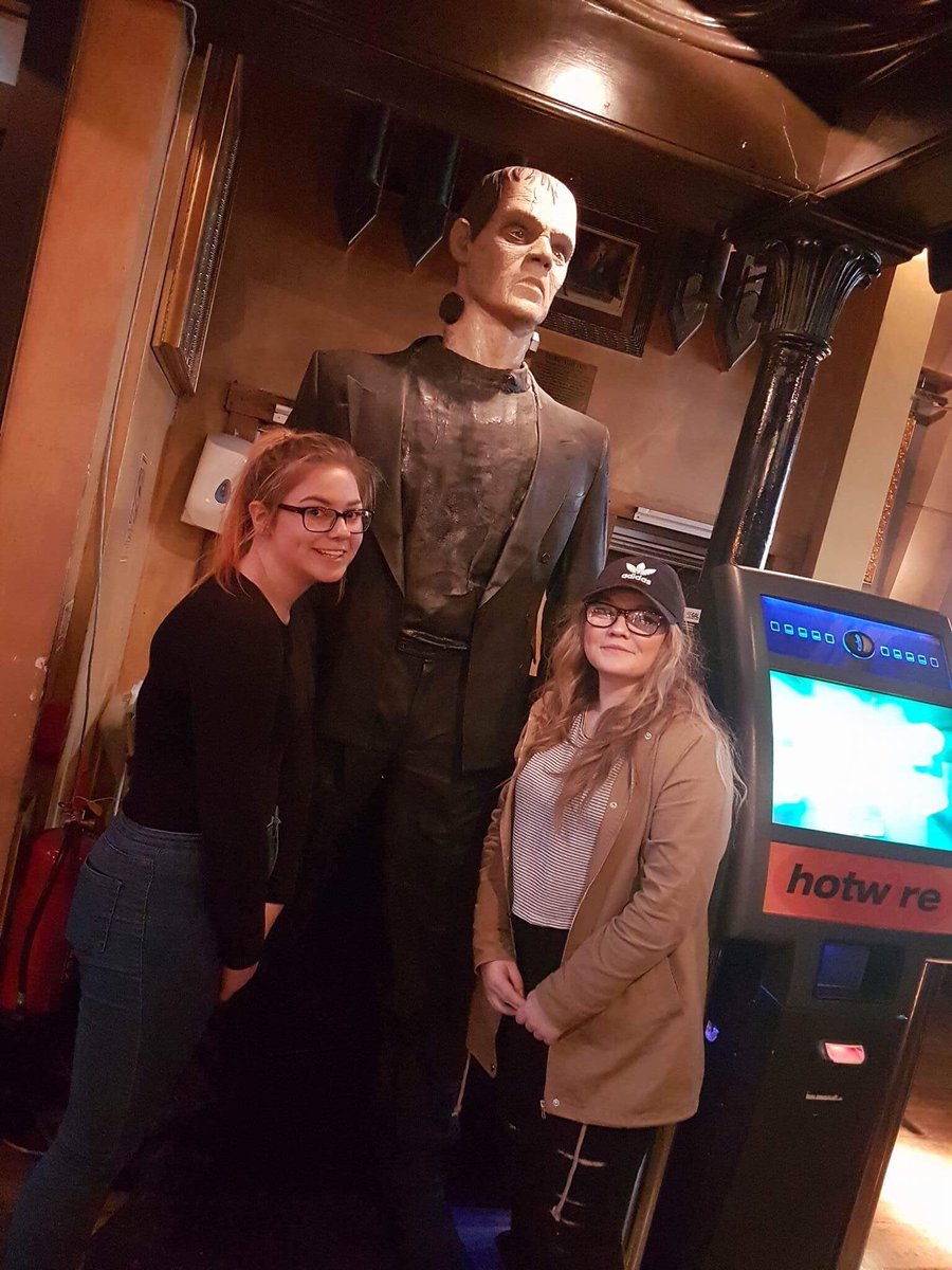 ScotswumminFLK's tweet photo. A lovely day out in Edinburgh! #scotswummin https://t.co/qUPZ8RfpYD