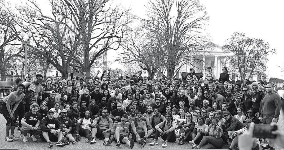 harlem_run's tweet photo. Congrats again to @DistrictRunning for hosting an amazing weekend around the #CherryBlossom10Miler for #BTGDC #CrewLove https://t.co/Ubxwrbx9tw