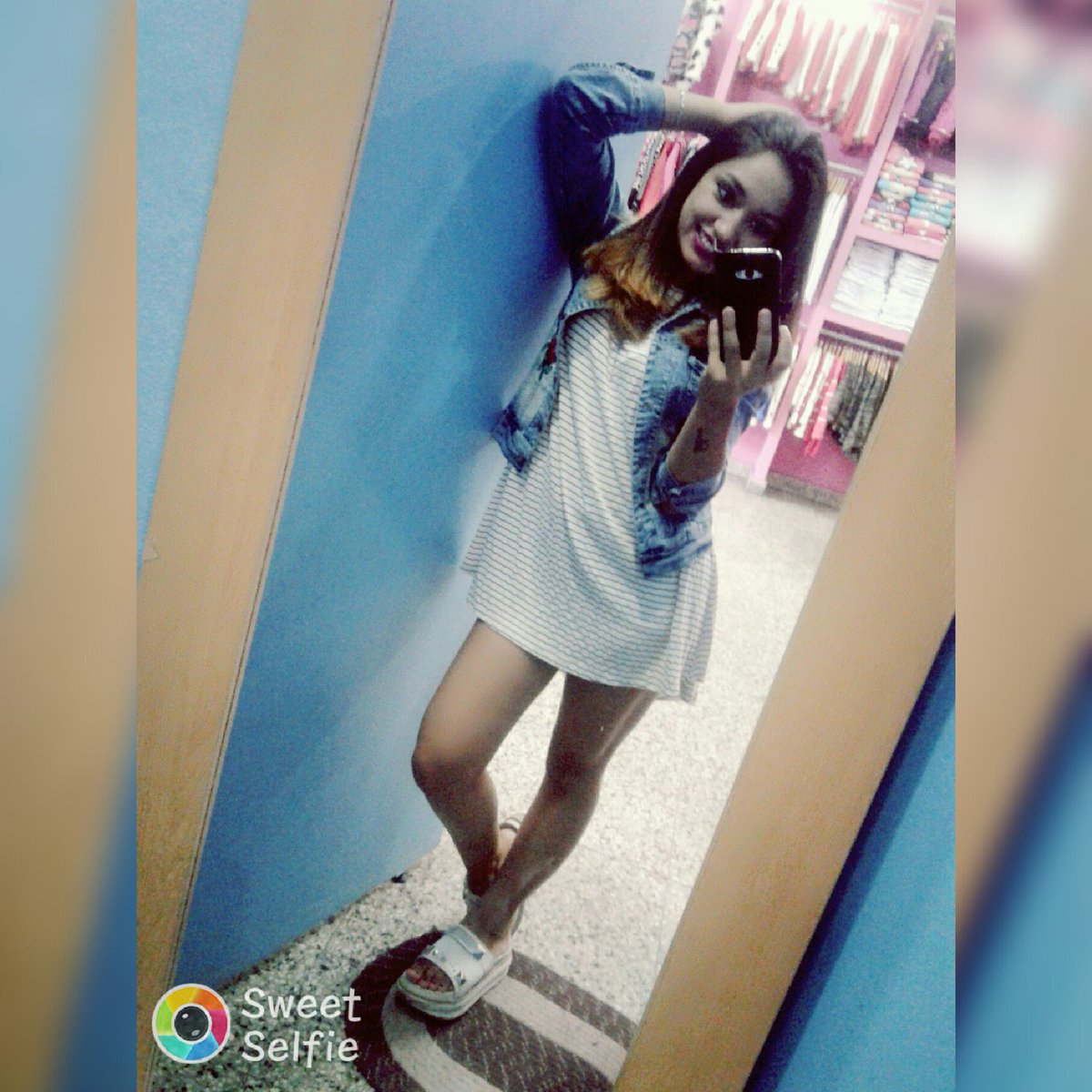 callerilove's tweet photo. No dije mi nombre y le pase mal mi celular 😊😊😥💔💗💗 https://t.co/3IbTphvl1t
