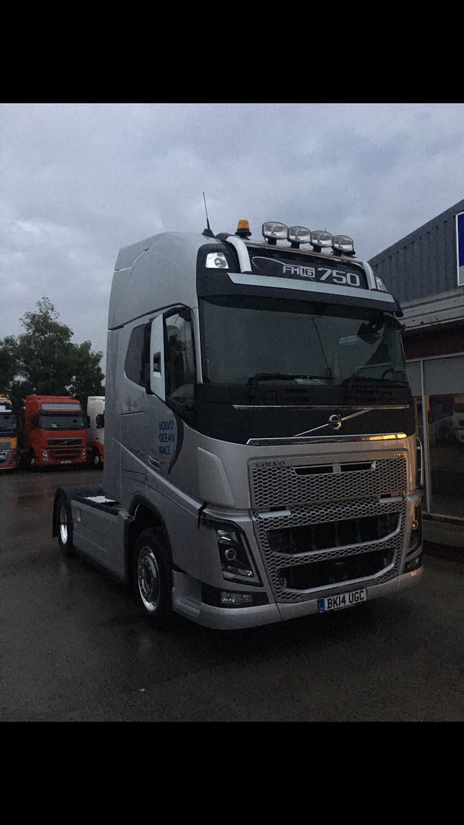 RCEVehicleMoves's tweet photo. A personal favourite of ours lovely @VolvoTrucksUK FH 750 #propertool 🚚💨💨 https://t.co/HNTXQzj0Tp