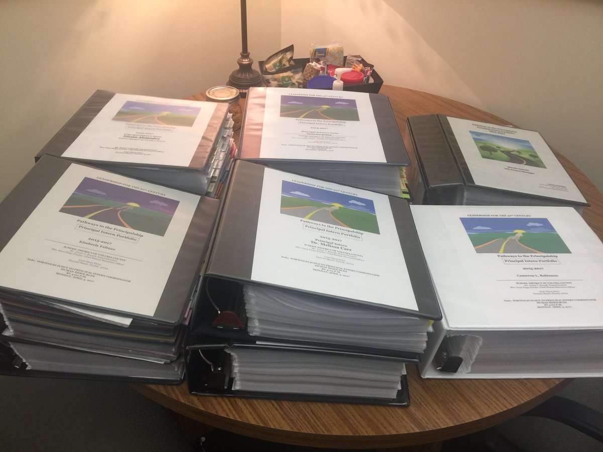 hogue_brandy's tweet image. Congrats year 2 principal interns on completing leadership  portfolios! It is evident you have bright futures &amp;amp; are ready to lead the way!😎