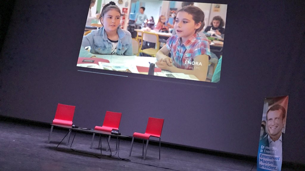 's tweet image. 🎥Projection du film #UneIdéeFolle autour d'enseignants et d'adhérents d'@enmarchefr, suivie d'un débat autour du programme d'@EmmanuelMacron