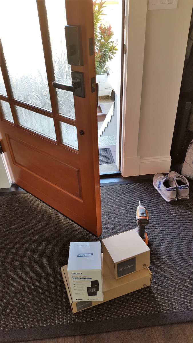 DSLocksmith's tweet image. DsLocksmithLA(818)584-4854 #locksmithLA 
New kepad locks install
#WoodlandHills #SFV #Holywood #SantaMonica #LosAngels #SimiValey #Locksmith