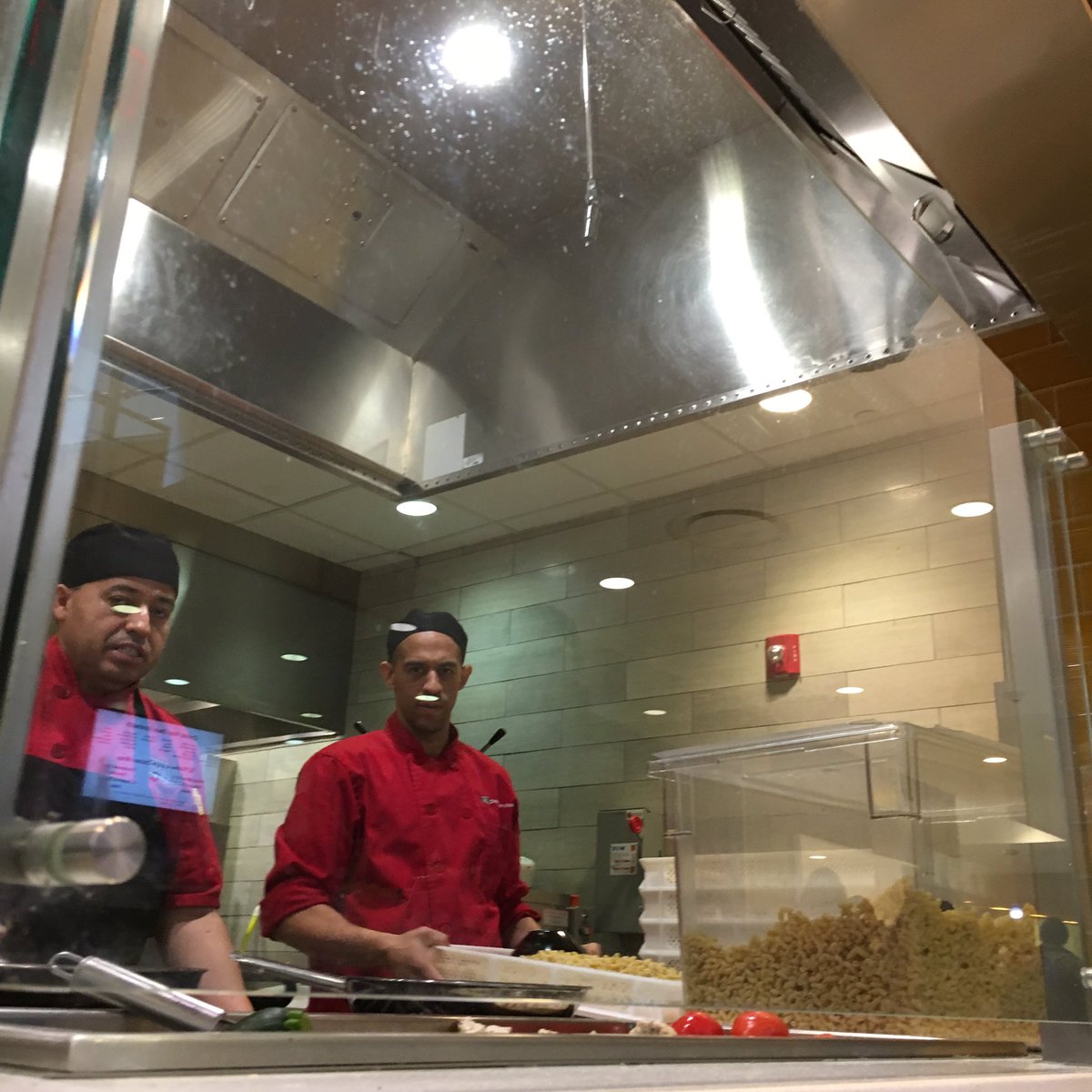 sustainableBU's tweet photo. Infrared variable flow hood vents keep #energy use low at #Marciano #BaeState @BUDiningService https://t.co/fQKUJO5Kq4