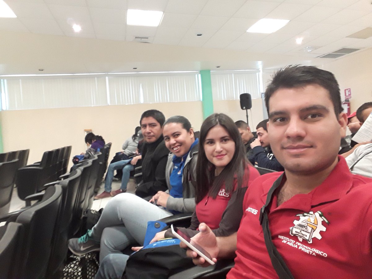 amalialeyvac's tweet image. Listos para del IV Congreso #COMEST 2017 @Raul___Ramos @AztexWorld y Alejandra