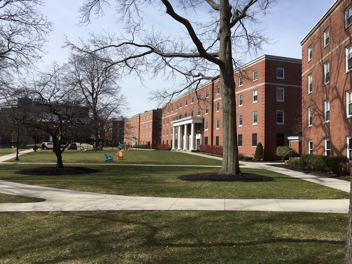 CCDSCollege's tweet photo. Good start to the #BEANSCounselorTour at @SimmonsCollege https://t.co/ZfteP98uEd
