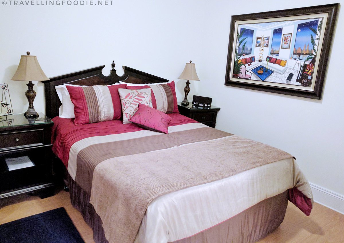 Mornington Rose Bed and Breakfast: Ebony Rose Room