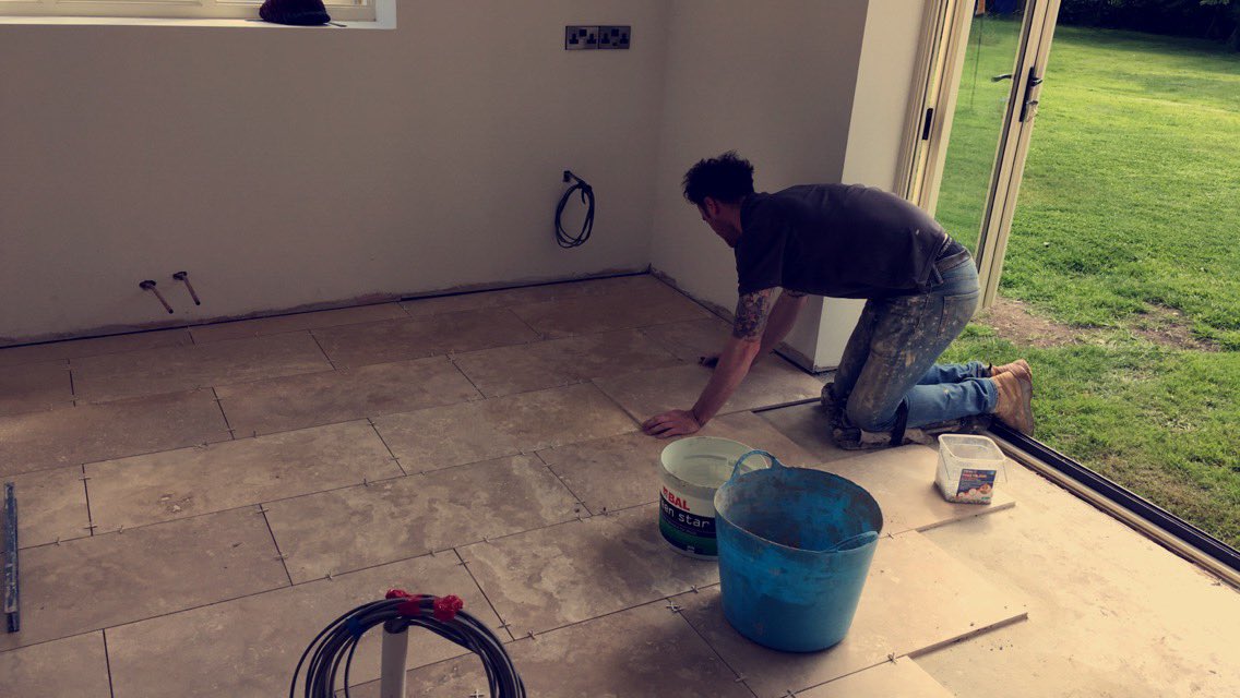 TotalTilingg's tweet photo. Laying travertine isn't easy to say the least🤔😂 #totaltiling https://t.co/SZIgkmLL9e