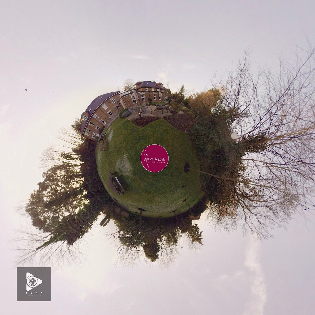 ProductionsToma's tweet photo. We create new and innovative content for our clients. 360 videos are a great way to show off your company. See more:https://t.co/HM6pGlYdsN https://t.co/bZ0eK3FDlj