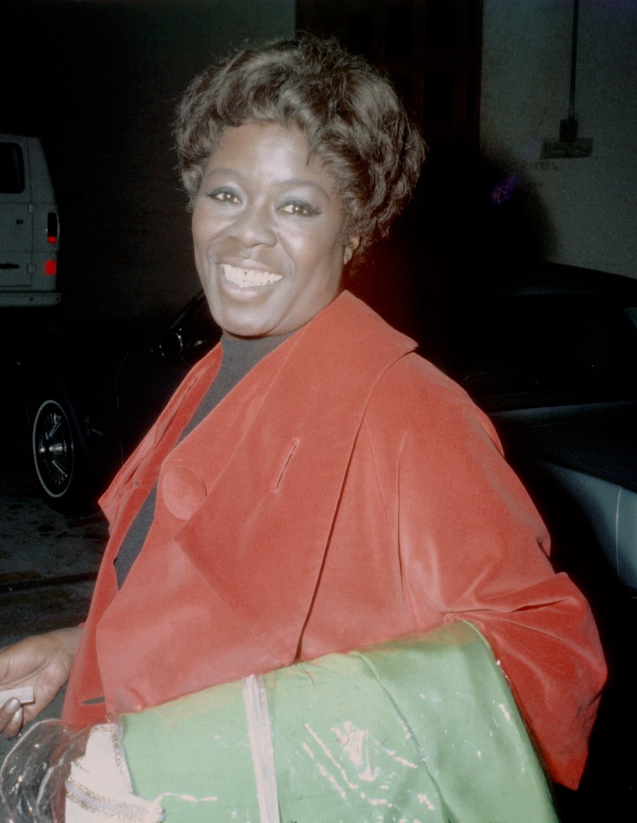 An ode to Sarah Vaughan, one of the best jazz vocalists of all time: ow.ly/rohL30as48C #jazzappreciationmonth