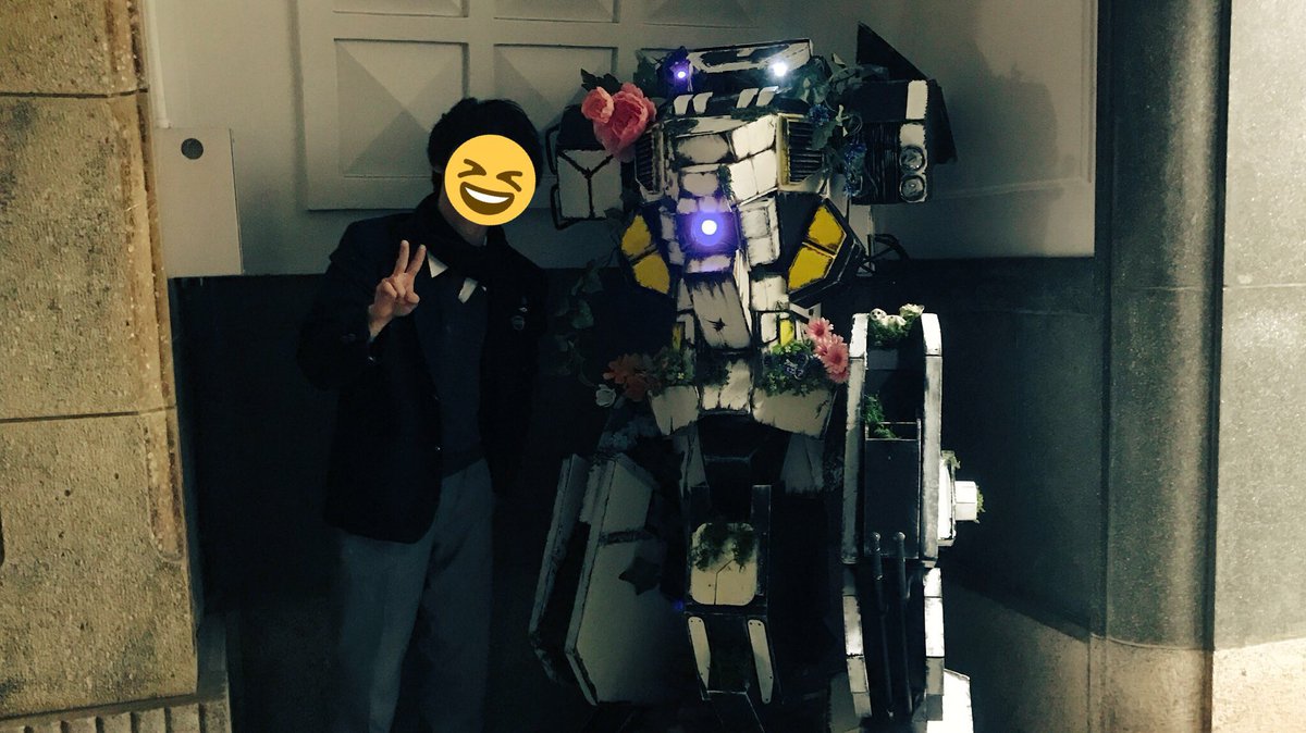 Hiro_Titanfall's tweet photo. 軽く自己紹介。(固定用)
100円ショップの物で造形物を作ったり、マスクつけてコスプレしたり、海外のゲームしたりしてます！
気軽にフォロー宜しく☺️ https://t.co/qJzS4EtfL6