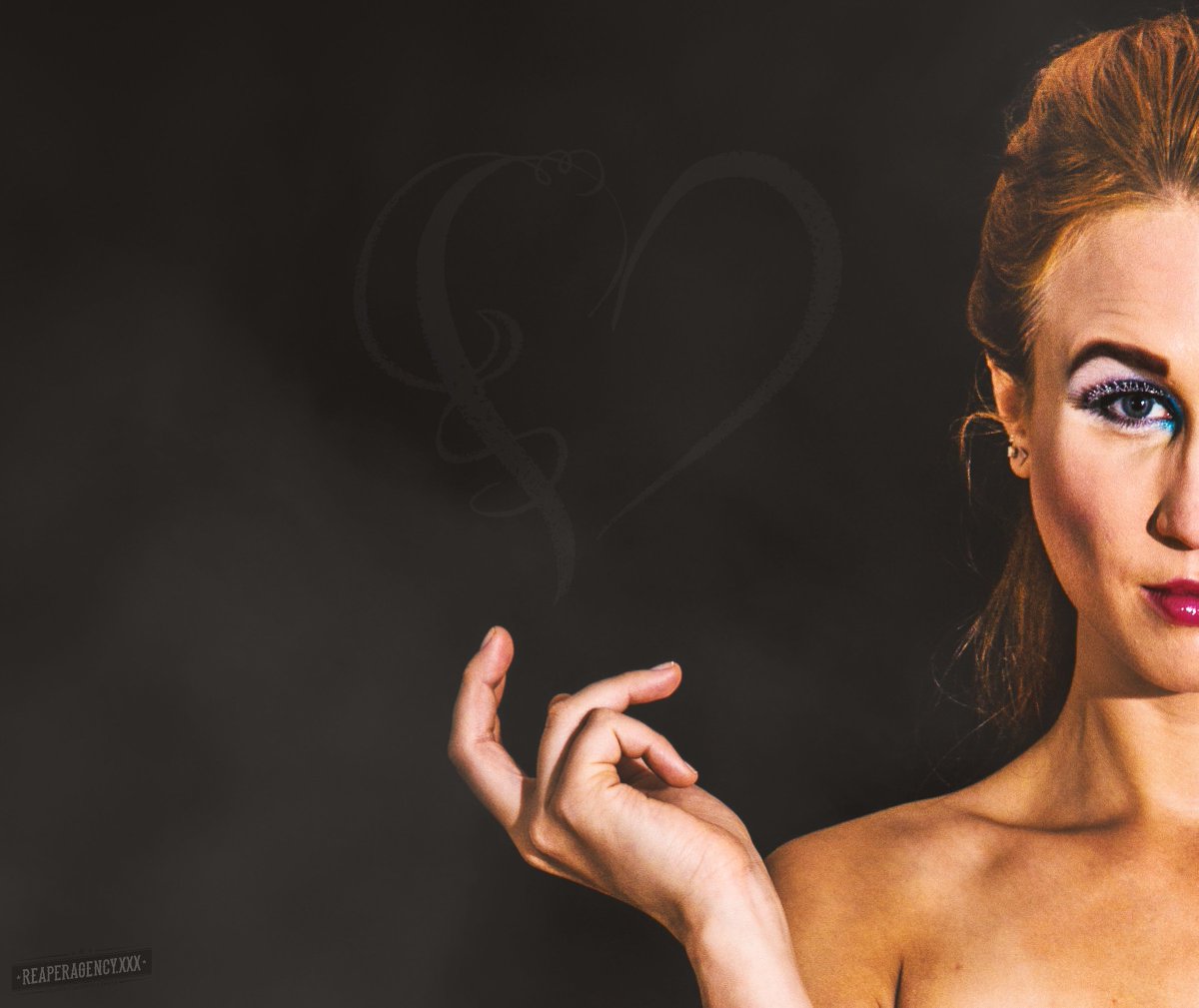 #heartbreaker #redhead #photography #photoshoot #heart #heartbroken reaperagency.com