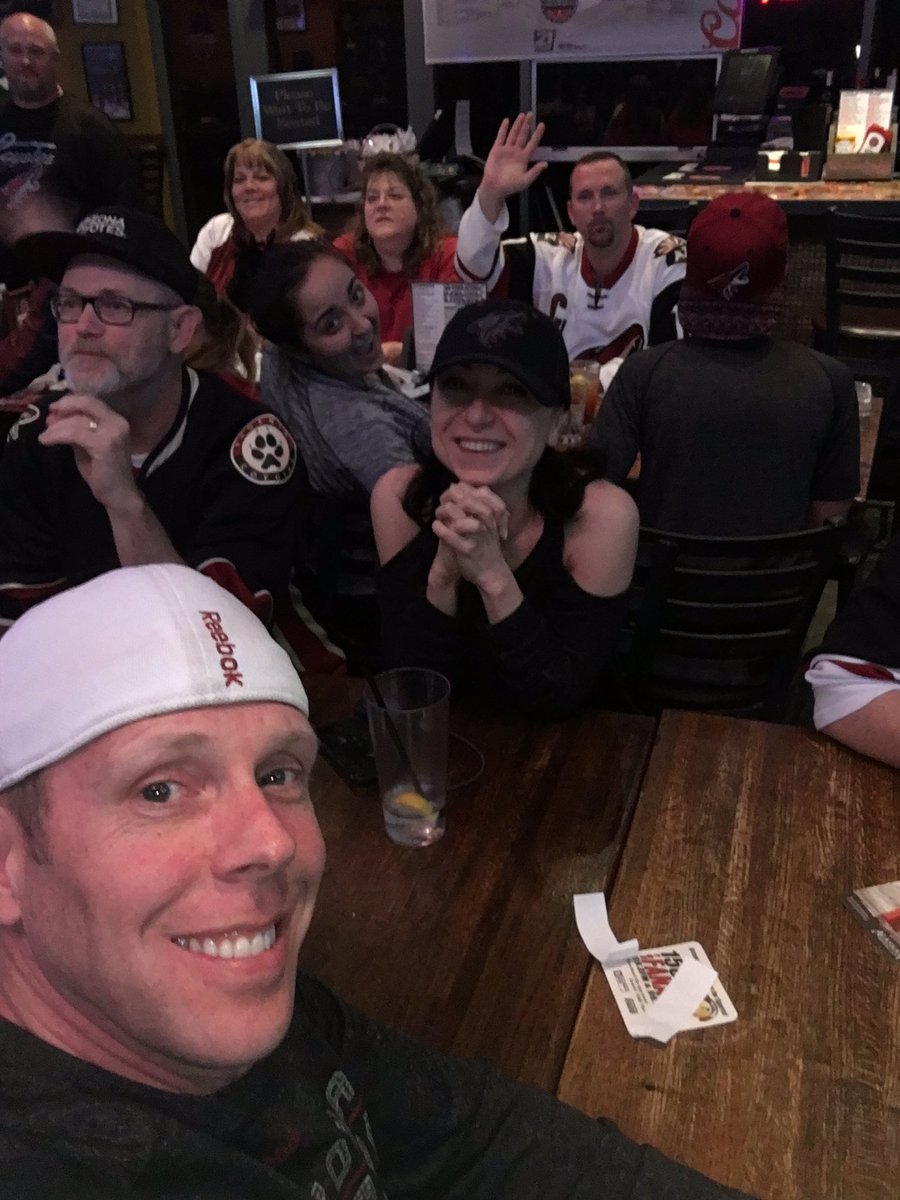 BuyYourHomeNow's tweet photo. Thanks to @arisegal and the @ArizonaCoyotes for watching the Coyotes oust the Kings at Cold Beer & Cheesburgers last night. https://t.co/phqp3oL2kr