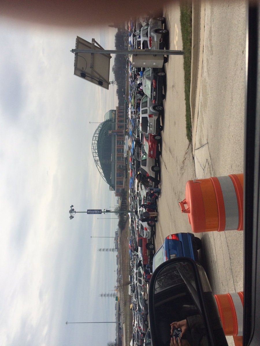 ELAndrewRod's tweet image. At Miller Park