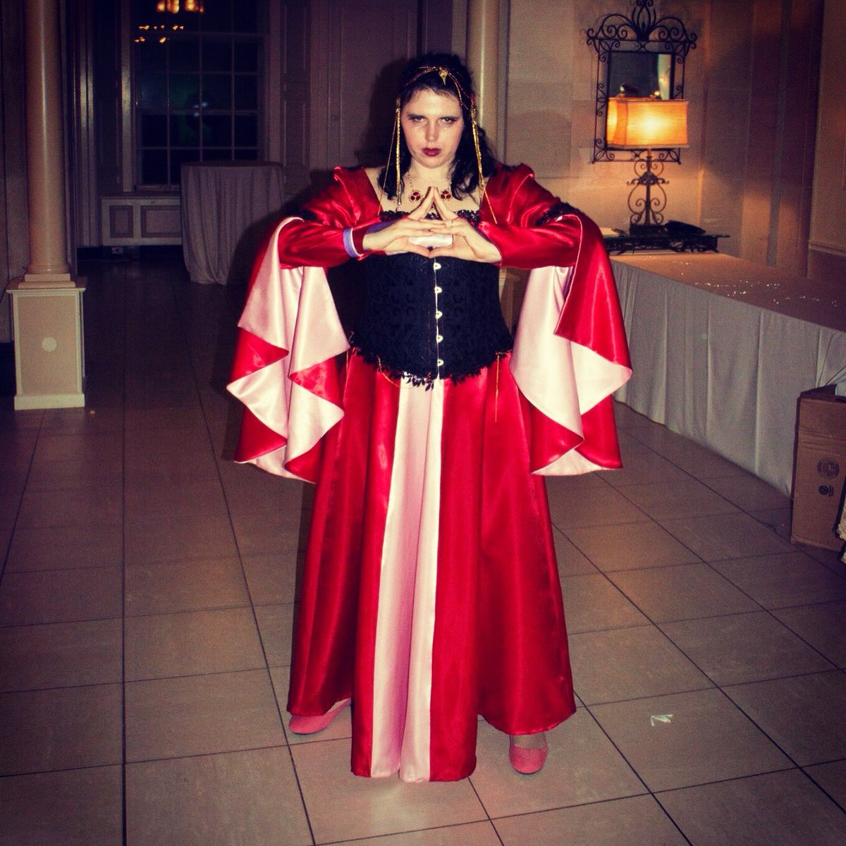 KesraKyse's tweet photo. From the Silver Millennium Masquerade Ball. #smmb2017 #cosplay #originaldesign #sailormarscosplay https://t.co/u50ahNsXmF