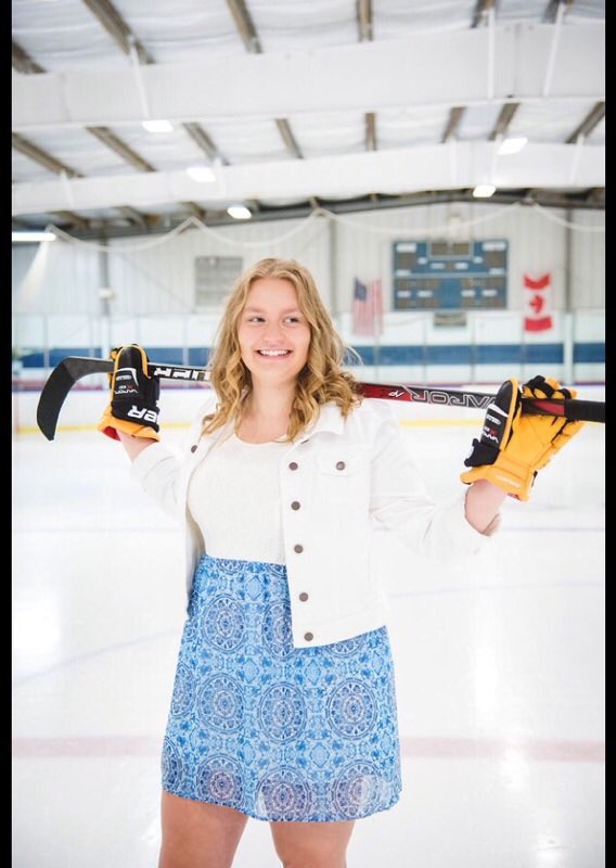 19utroysting's tweet photo. Shannon Avers will go to Oakland University where she will study Nuclear Medicine Technology https://t.co/VmbQZDEWXl
