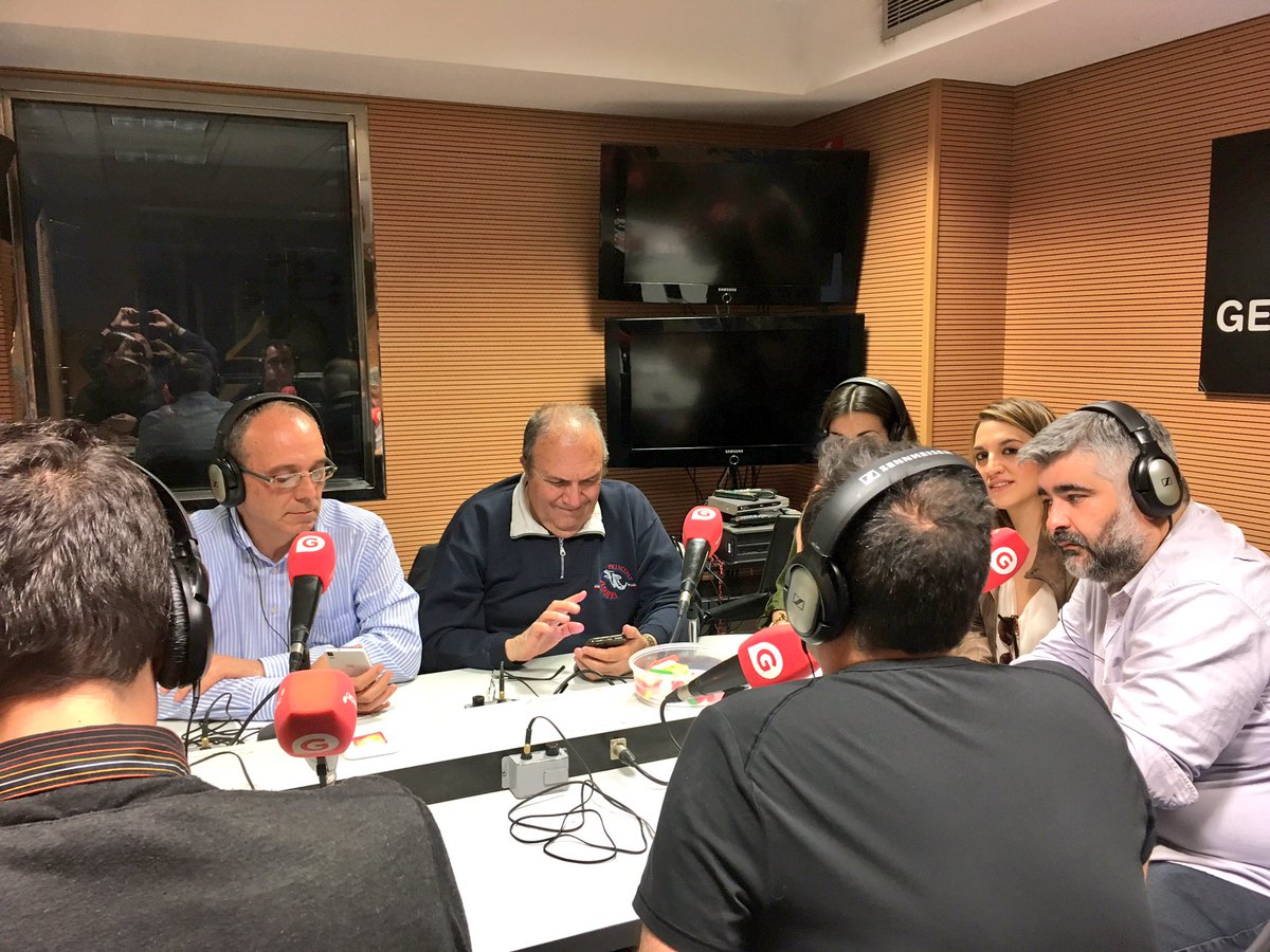 Escúchanos en directo en <a href="/veusdefesta/">Veus de Festa</a>. Hoy entrevistamos al artista fallero Paco Torres. Todo un lujo conversar de Fallas con él. #fallas