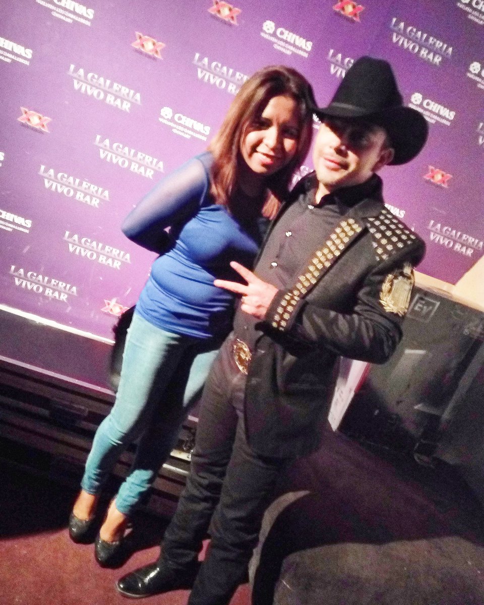 EstrellitaaCruz's tweet photo. #nuevafotodeperfil #JavierRiosJr #idolo #LaGranherencia #Acordeonista&2daVoz #Coincidimos #LGHMiusic ❤👌🎶 https://t.co/LxCkP7QEor