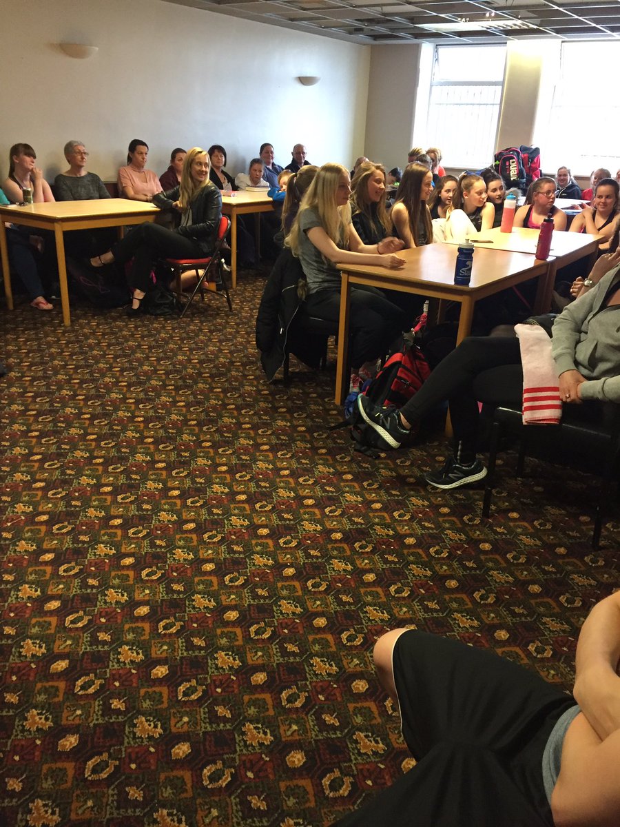 PeterleeASC's tweet photo. Really informative lecture on why 'Nutrition is key to swimming performance'. https://t.co/6vLoG3lrtt