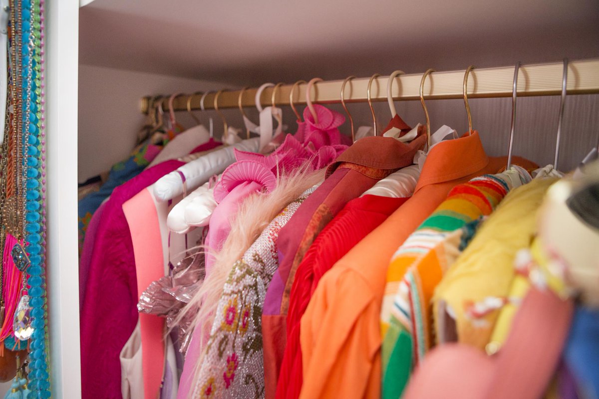 CaliClosetsMD's tweet photo. Watch @thetiffanypratt reveal her magical new walk-in closet our #Toronto team helped her create: https://t.co/HhzRSHfERJ #CCcollab #TPxCC https://t.co/ktVPWZdNMW