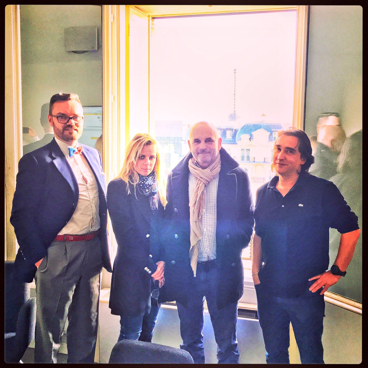 OPUS_IN_FIDE's tweet photo. Séquence #teasing & #écomobilité avec #GerarddAboville ;-)
💙❤🌍💦🚣⚓️🛶⭕️🔋👍
Mystère...
#FannyAdam #DavidAlonso #MarketPlace #LeCargo_co #EFFORST https://t.co/4Xp5CPSMRW