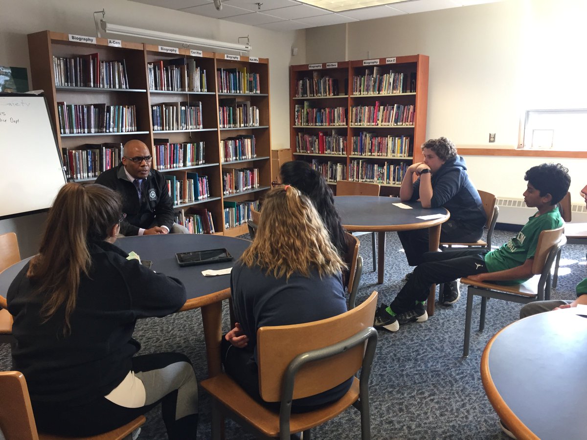 omsprincipal's tweet photo. Thank you to all the professionals who visited 7 Red today for Career Day! @7Red_Science #shrewsburylearns https://t.co/ZeUyORqVQR