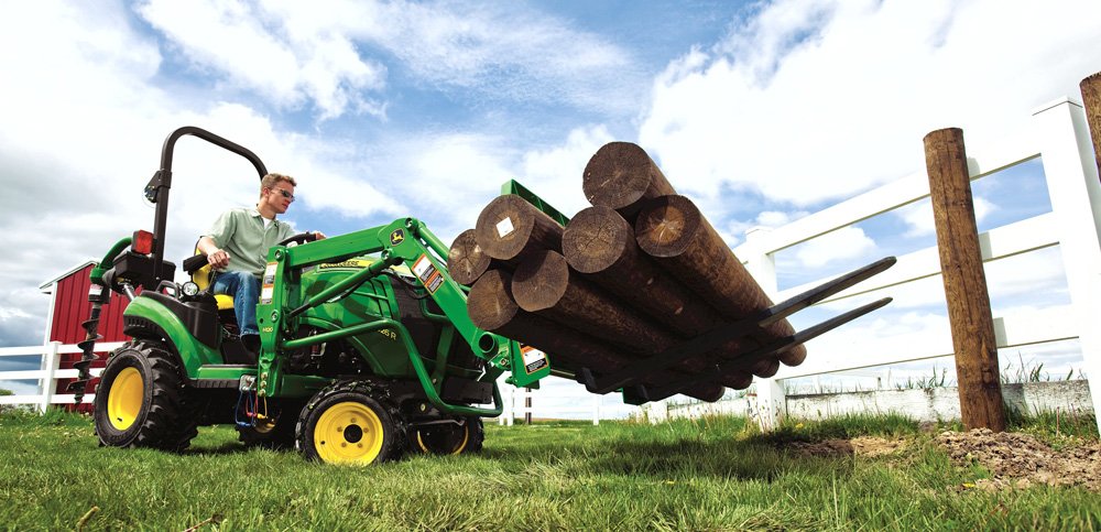 muttonpower's tweet photo. #attachments make life easier. #farmlife #johndeere https://t.co/Wz3eGjduYK 
#buckets #palletforks #blades #mowers #backhoes #postdrivers https://t.co/9gWrncSDD4