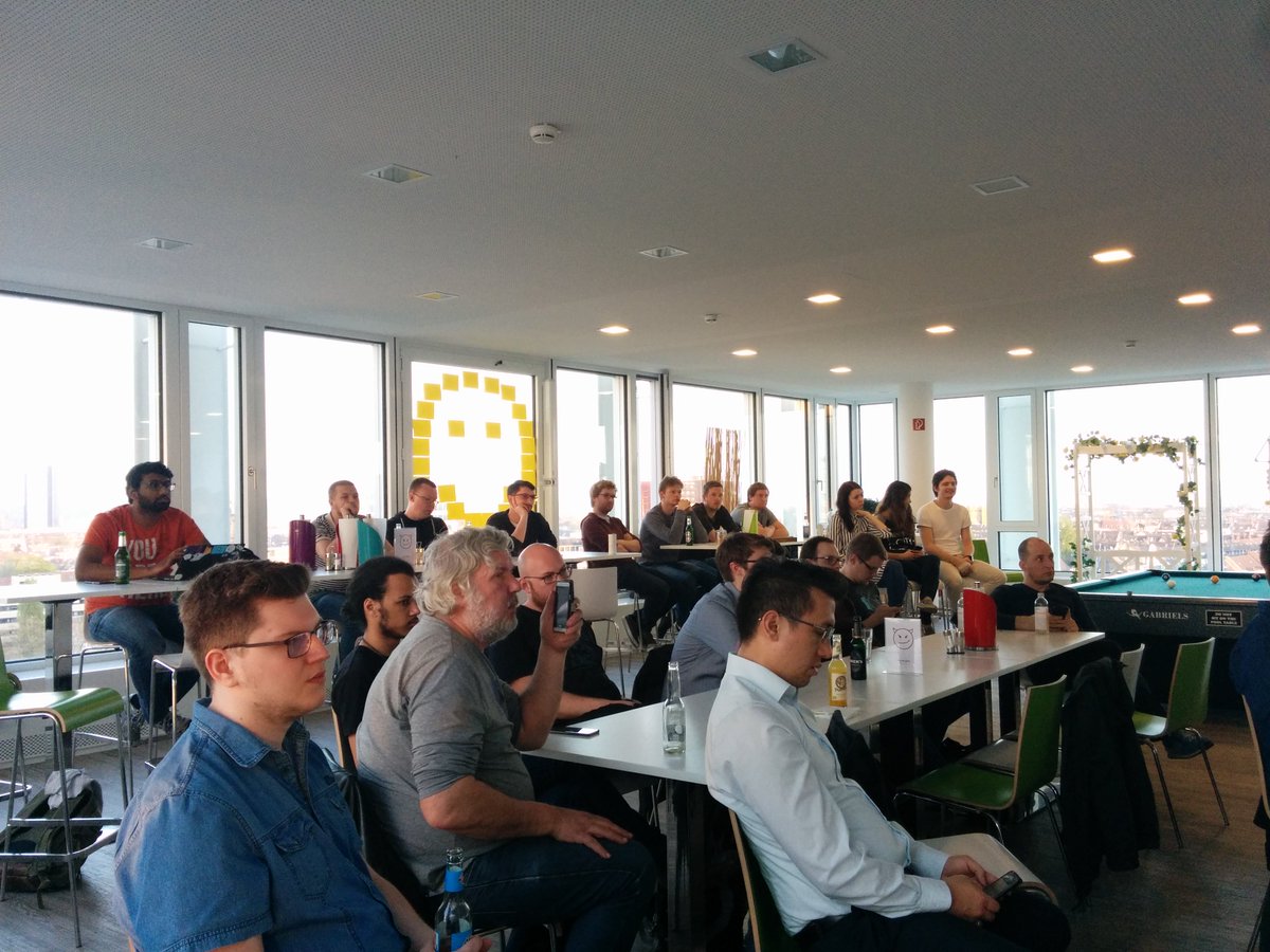 jens4321's tweet image. Listening Stefan's talk about @shredderchess at @trivago #gdgdus meetup