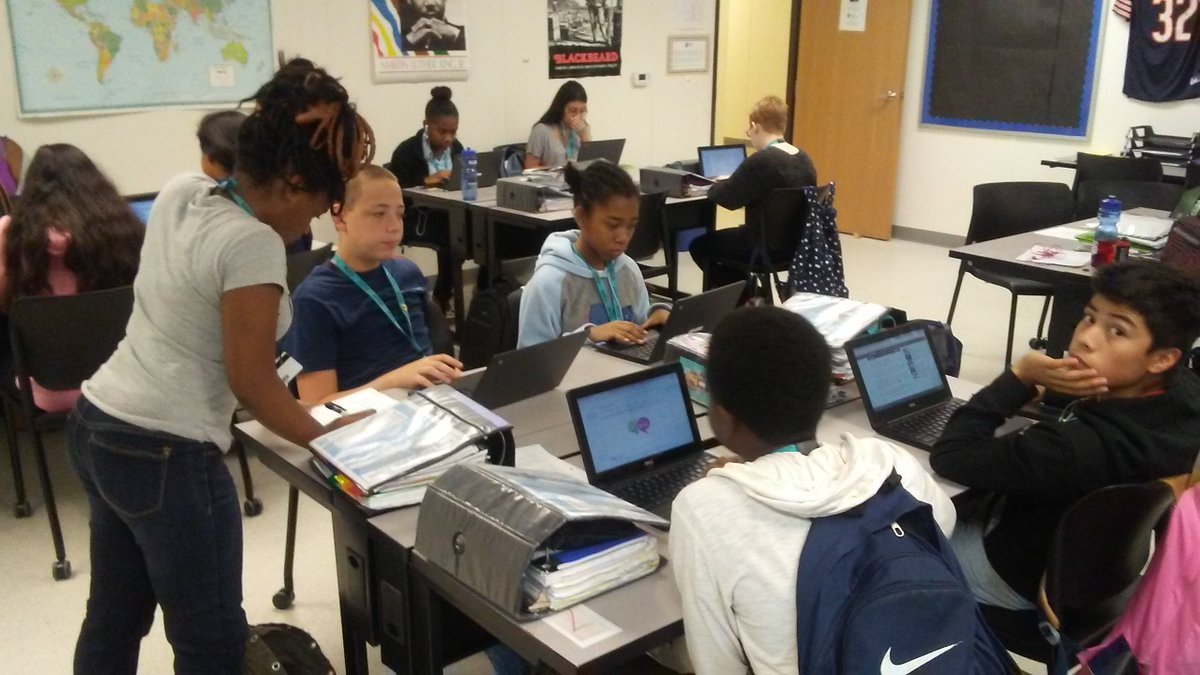 Students at Pitt Early College learn the value of collaboration.  #EarlyCollegeWeek