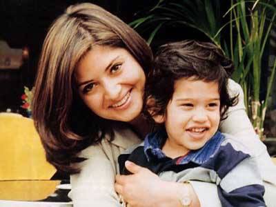 You\ll always be the Love of my life. There\s no one here who can replace you!
Happy Birthday Nazia Hasan!!    
