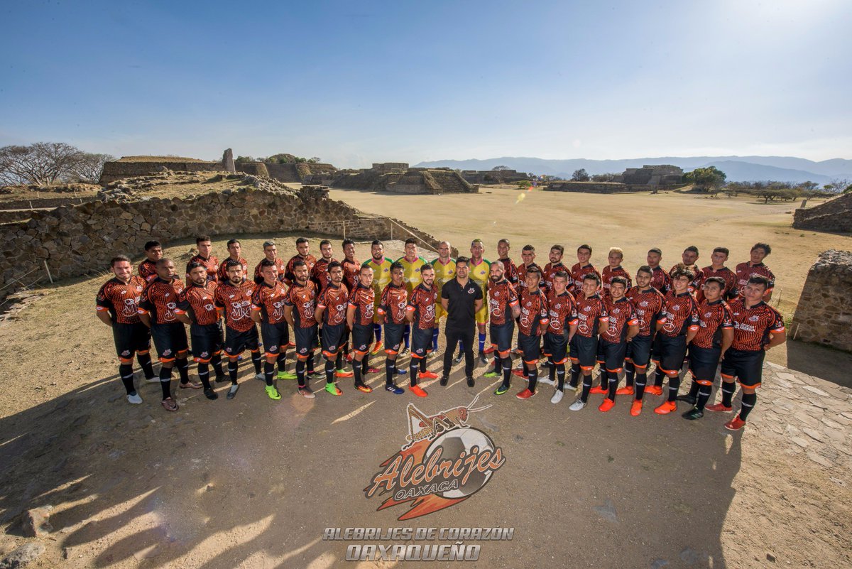 Nuestra foto oficial del #Clausura2017 del <a href="/AscensoMX/">Ascenso MX</a> un sitio espectacular, histórico y representativo de la cultura oaxaqueña.