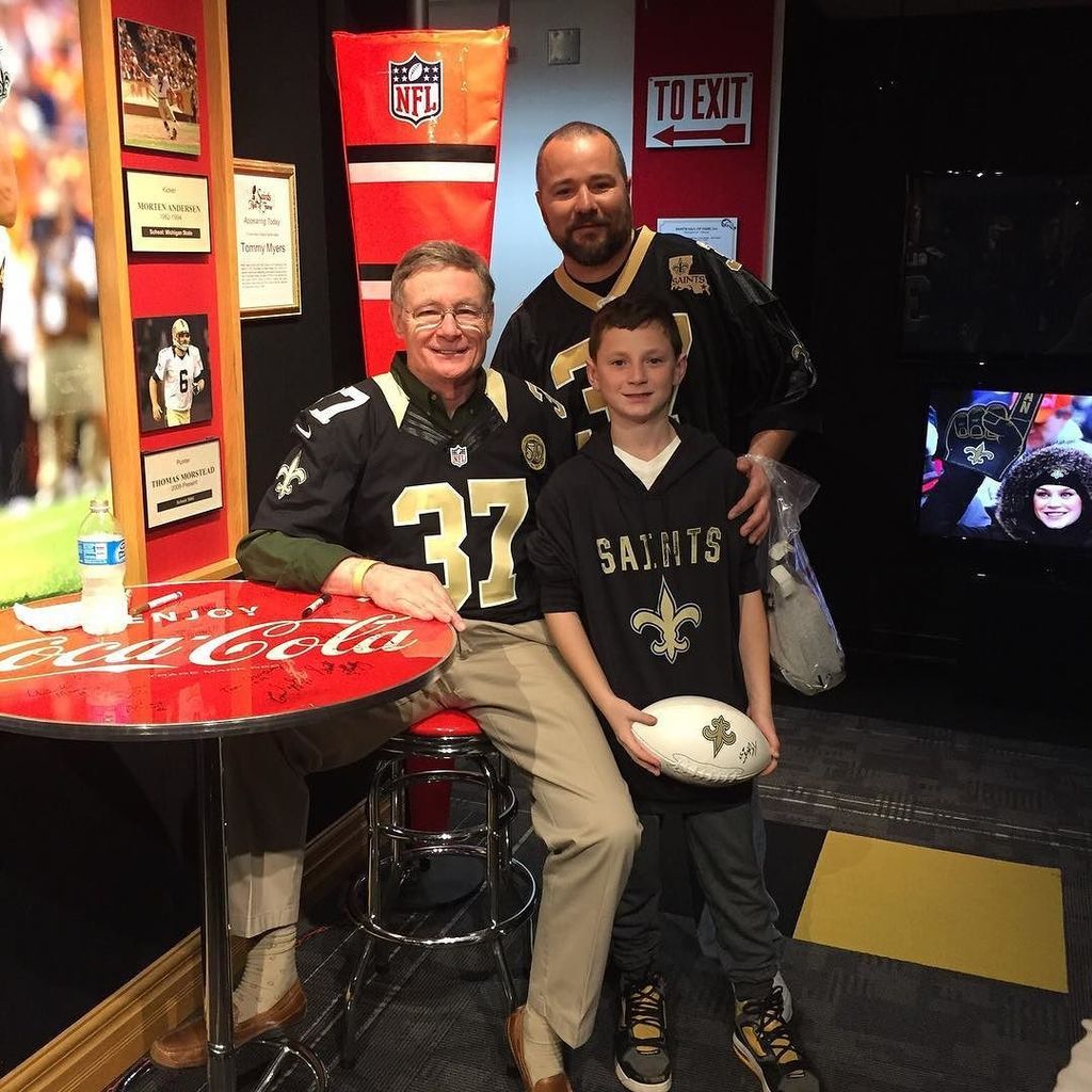 NowSigningLLC's tweet photo. Meeting @saints HOFer Tommy Myers, a true gentleman. #saints #neworleanssaints #MrIntetception #autographs #autogr… https://t.co/MFkJ7tGiN1 https://t.co/uZXZ6mNtfT