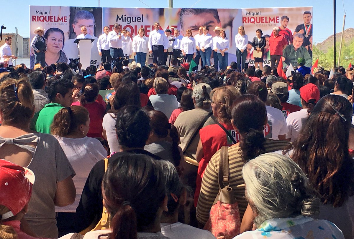 mrikelme's tweet photo. Acompañado de @EnriqueOchoaR dejamos claro que la seguridad es la prioridad, mi compromiso es  tener un Coahuila seguro para ti y tu familia https://t.co/SNeYnRbfcm