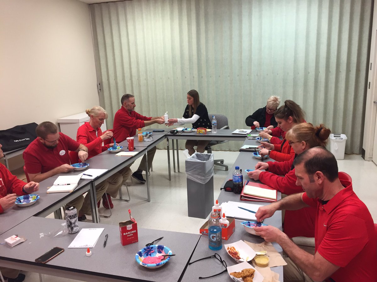 T989 embracing the new slime endcap. #theteamthatslimestogetherstaystogether <a href="/KellySakai1/">Kelly Pergram</a> <a href="/ErinTarget/">Erin F</a> <a href="/schonhiutt123/">Matt</a>